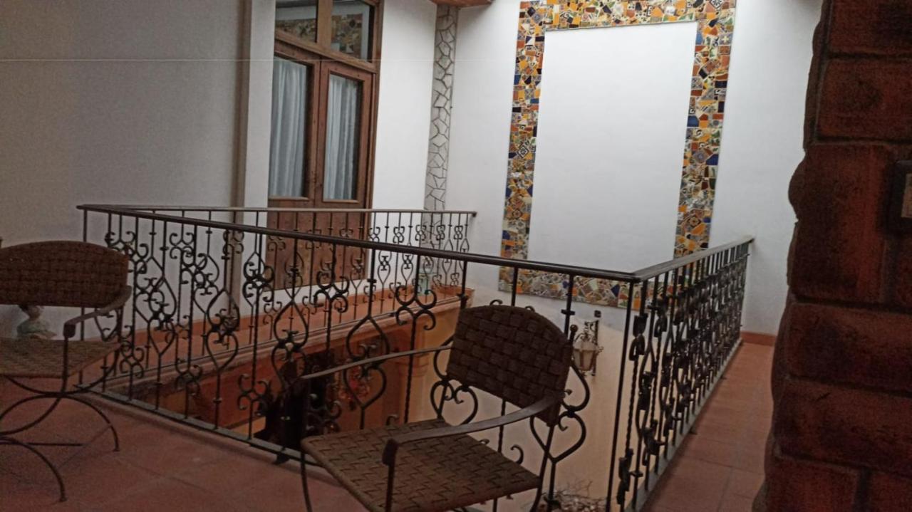 La Casa De Piedra Panzió El Carmen  Kültér fotó